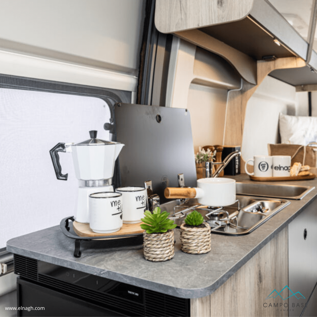 Zona de Cocina en camper